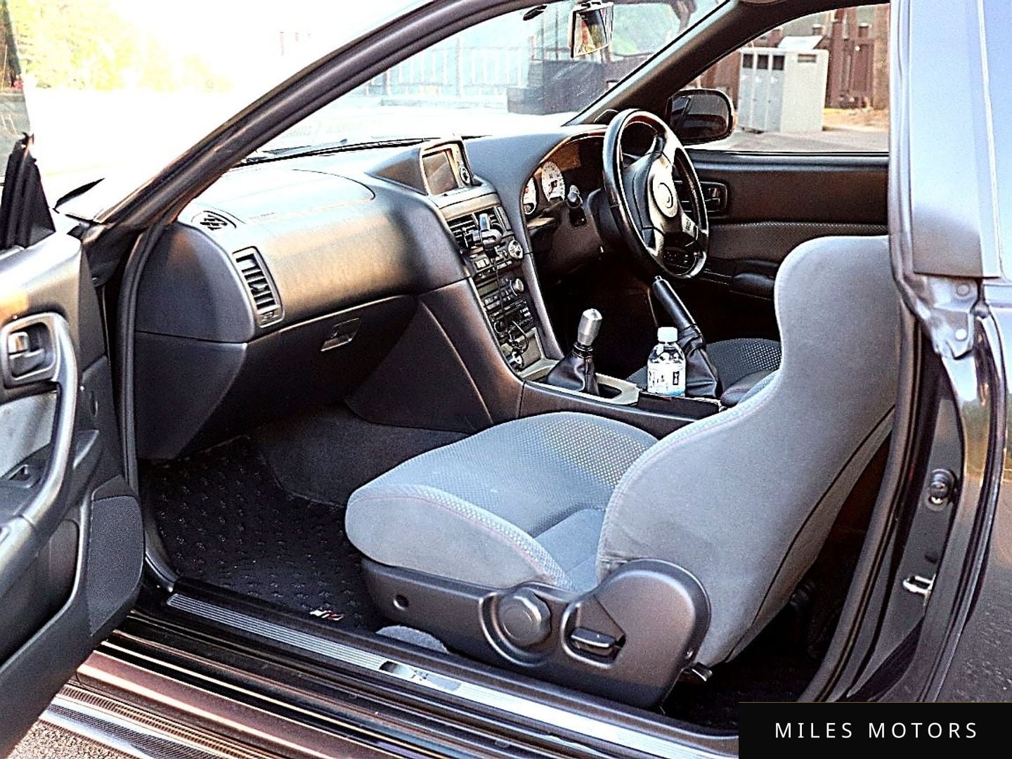 Nissan Skyline 1995 — миниатюра 7