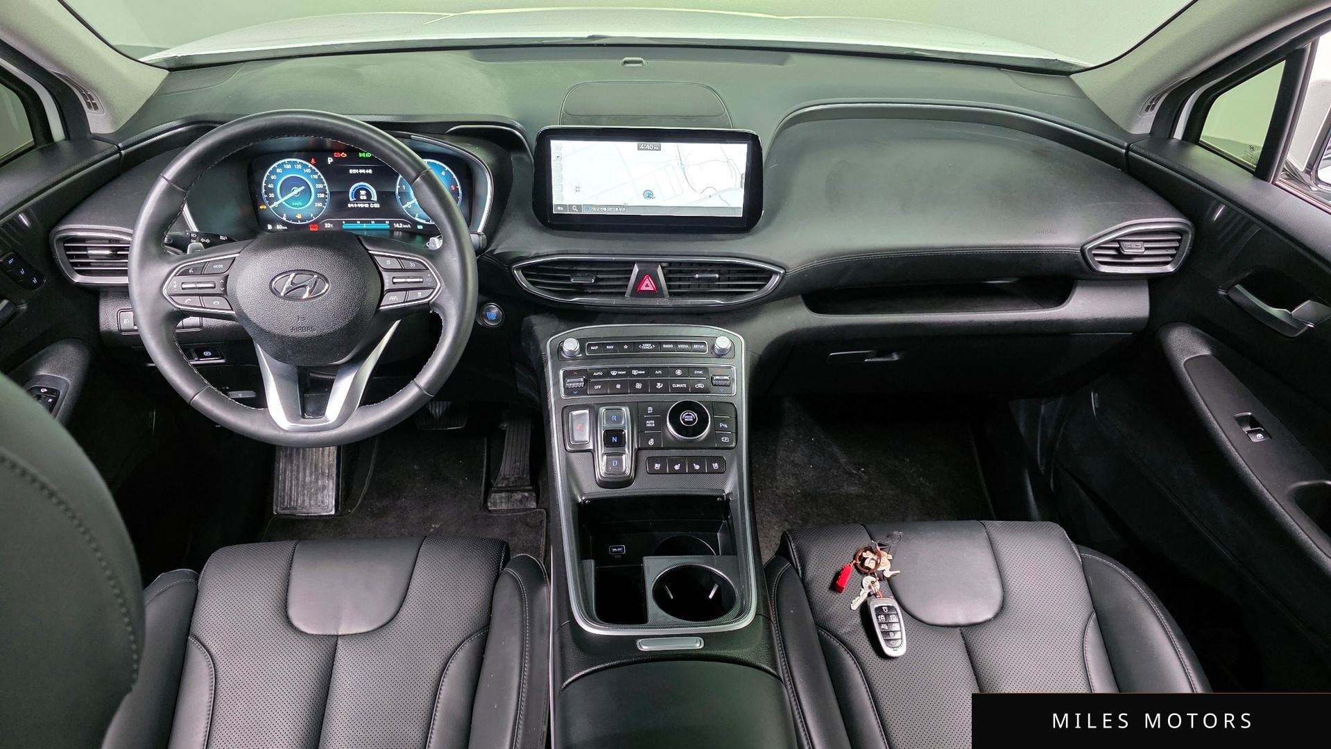 Hyundai Santafe 2022 — миниатюра 10