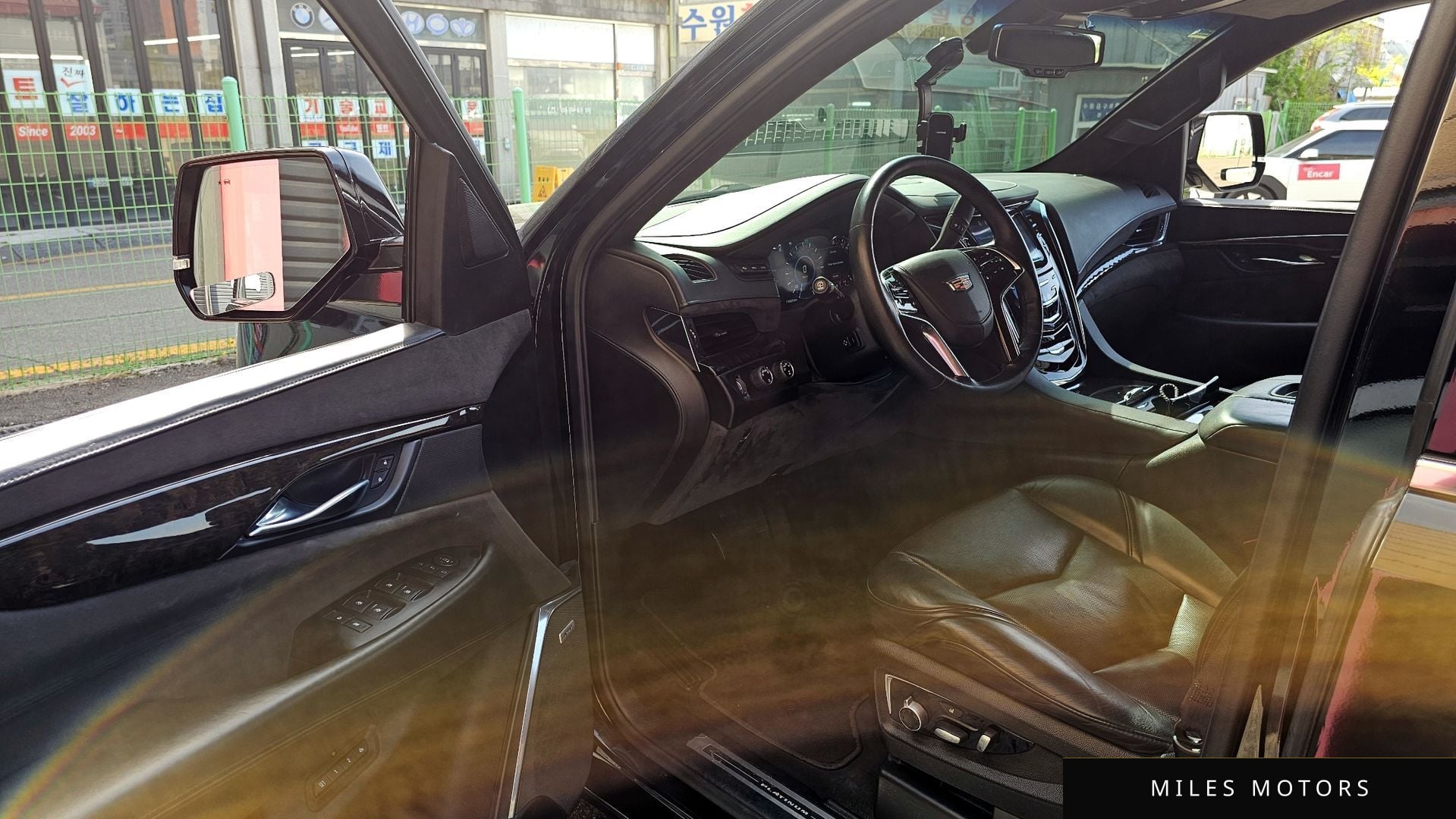 Cadillac 에스컬레이드 2016 — миниатюра 10