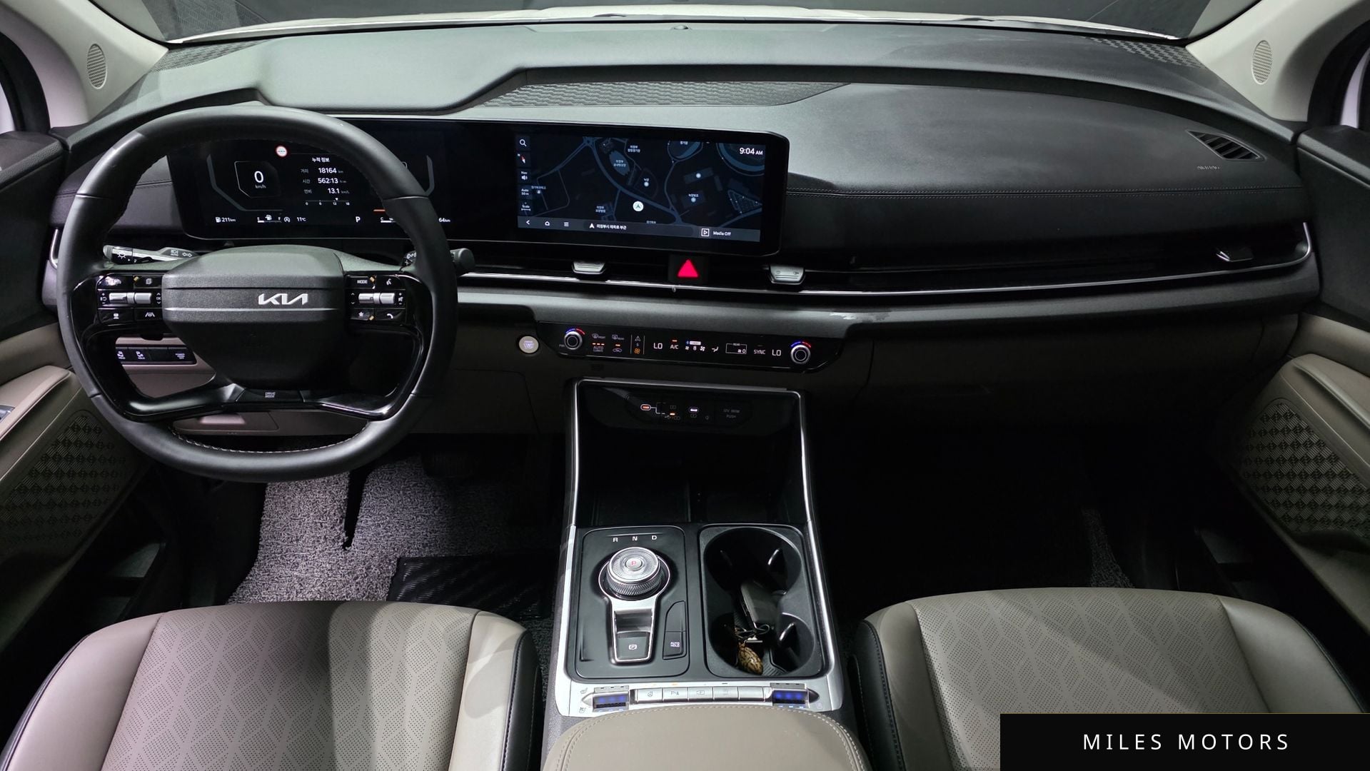 Kia Canival 2025 — миниатюра 10
