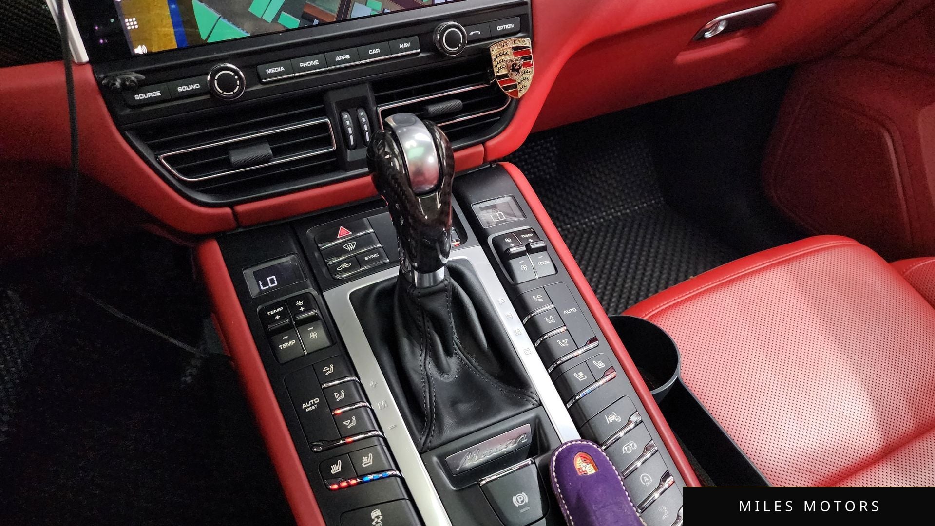Porsche Macan 2020 — миниатюра 12