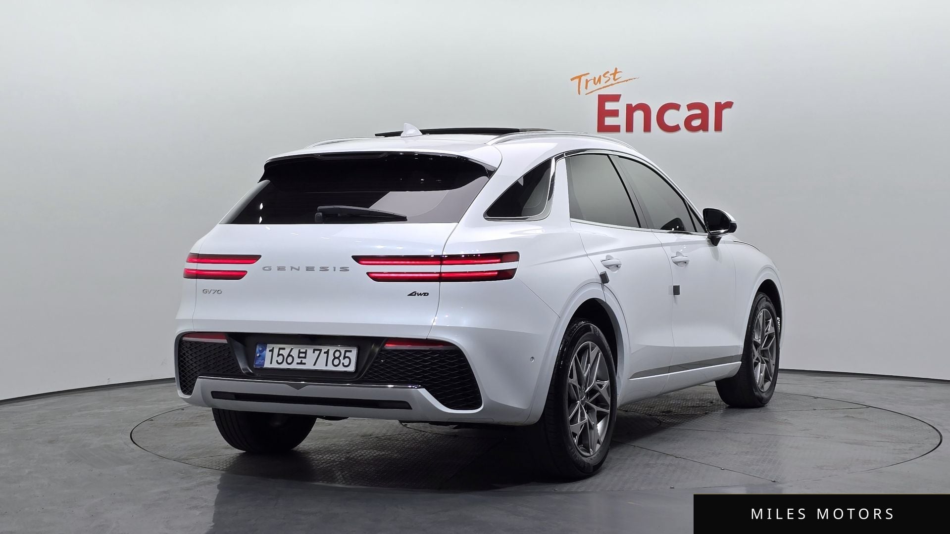 Genesis GV70 2023 — миниатюра 2