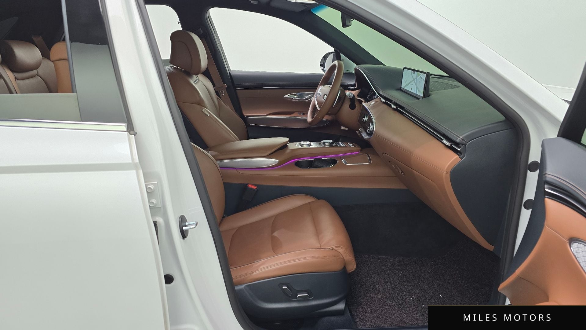 Genesis GV70 2023 — миниатюра 12