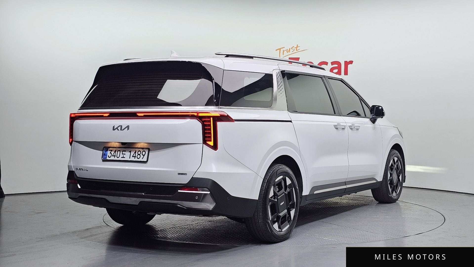 Kia Canival 2024 — миниатюра 2