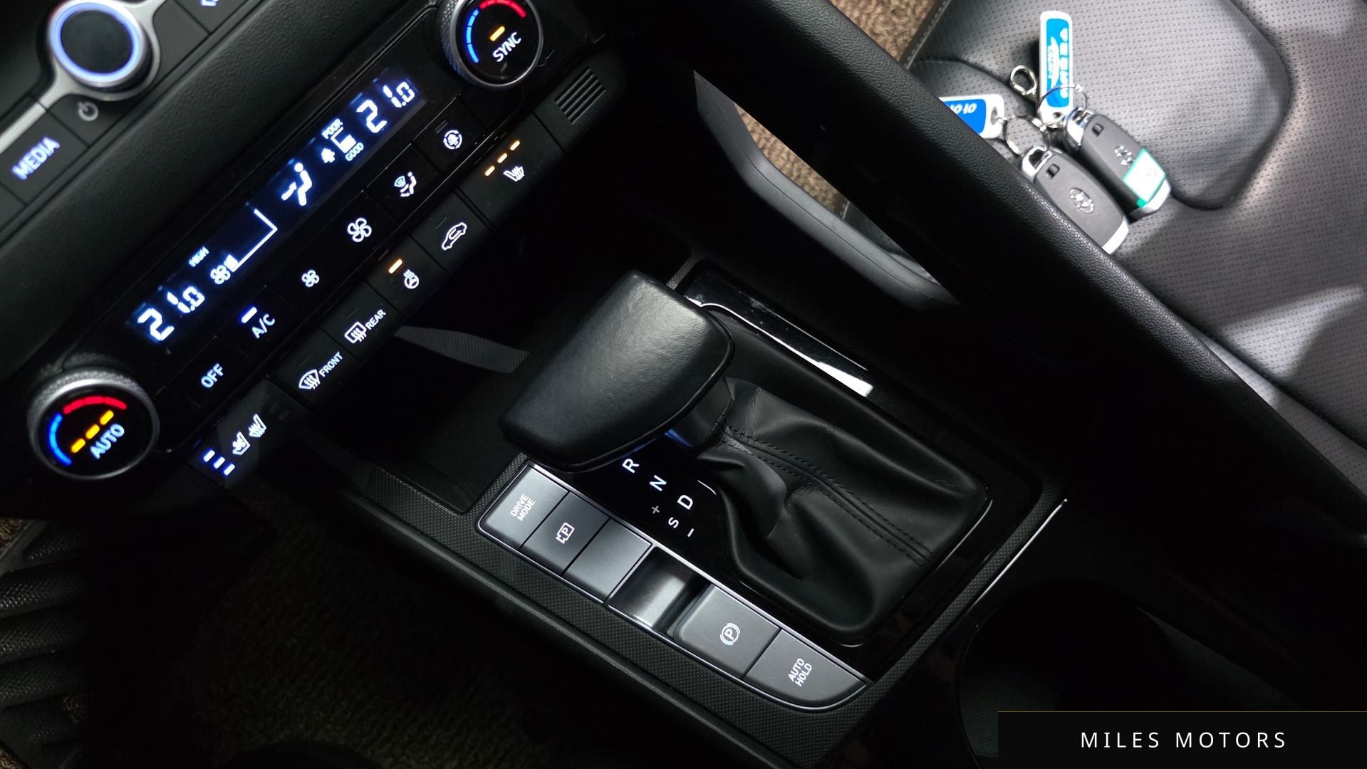 Hyundai AVANTE 2021 — миниатюра 11