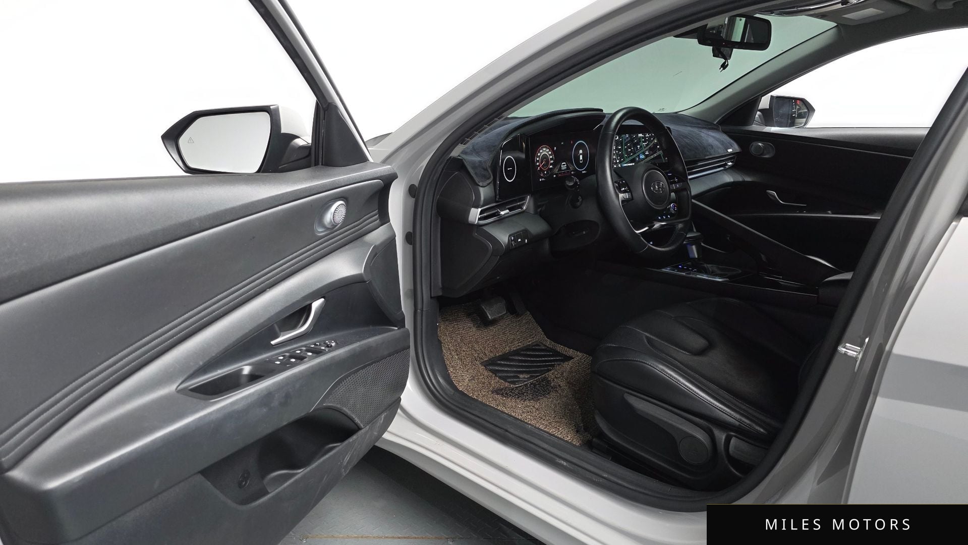 Hyundai AVANTE 2021 — миниатюра 12