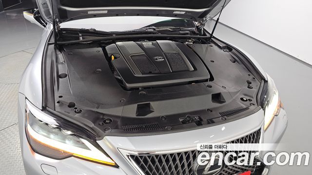 Лексус LS500 2023 — миниатюра 5
