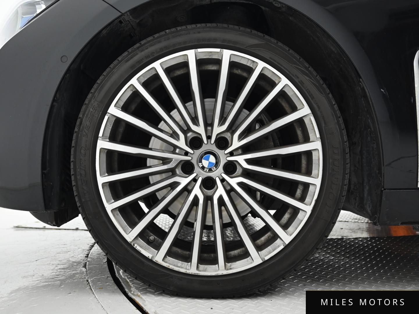 BMW 7 Series (G11) 2022 — миниатюра 5
