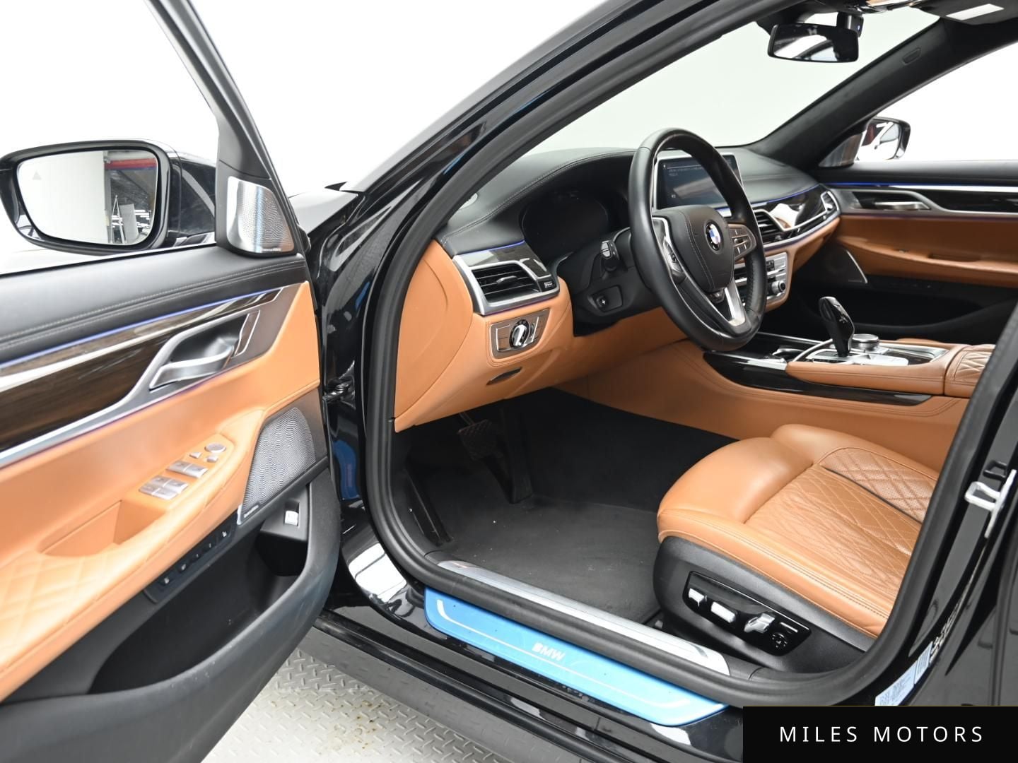 BMW 7 Series (G11) 2022 — миниатюра 10
