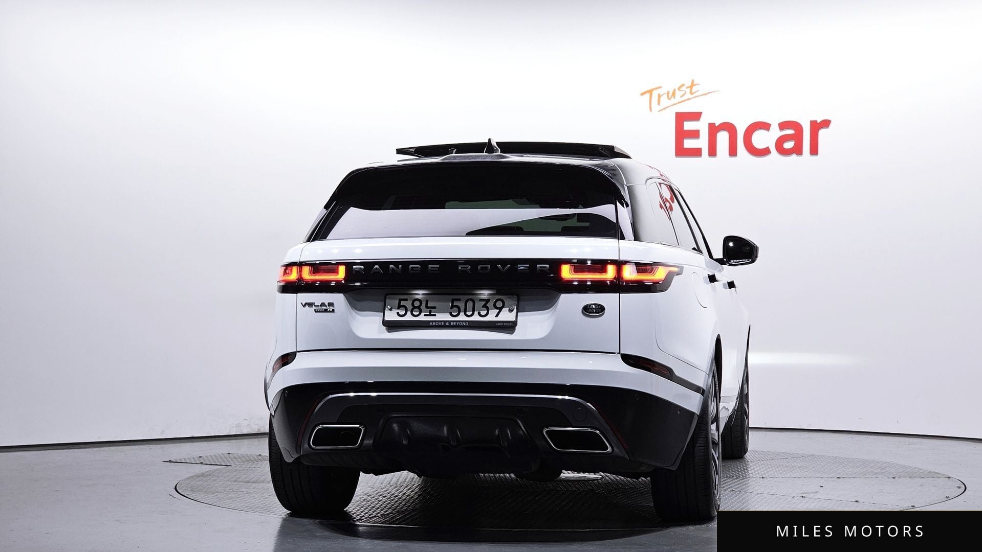 Land Rover Range Rover Velar 2018 — миниатюра 4