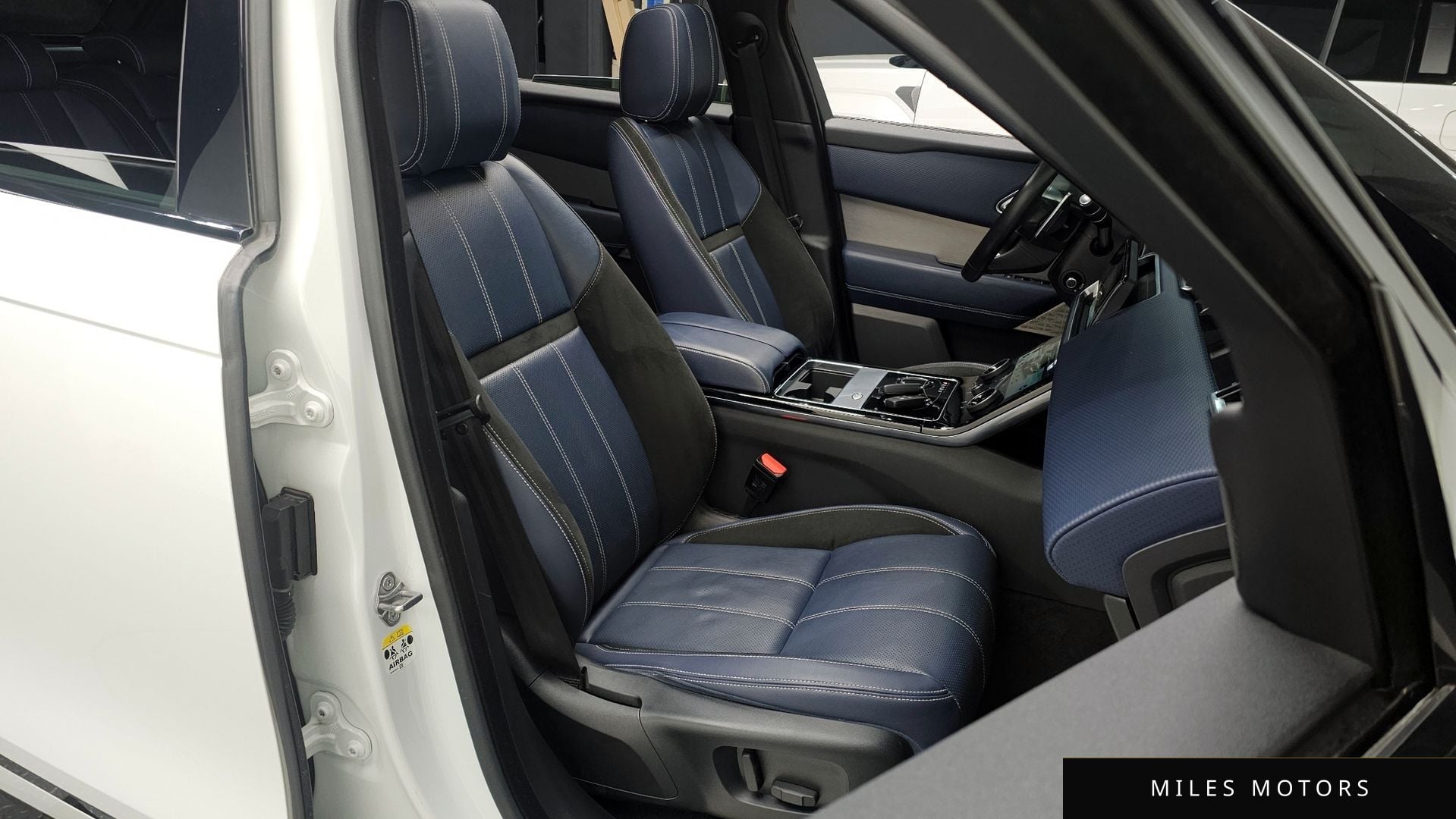 Land Rover Range Rover Velar 2018 — миниатюра 10