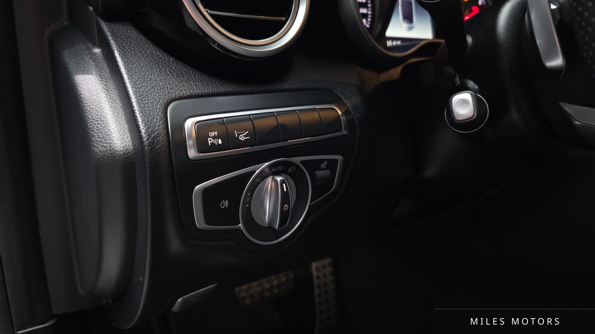 Mercedes-Benz C-Class W205 2018 — миниатюра 27