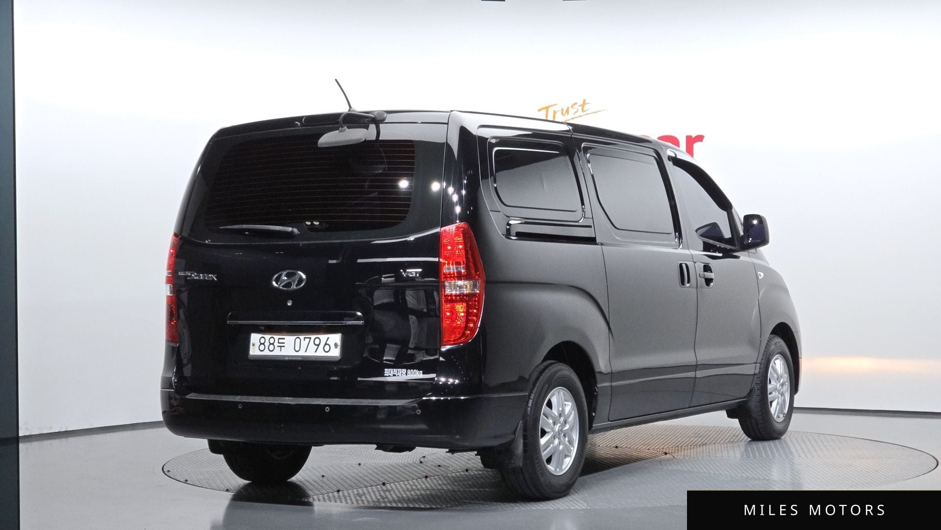 Hyundai Starex 2017 — миниатюра 2