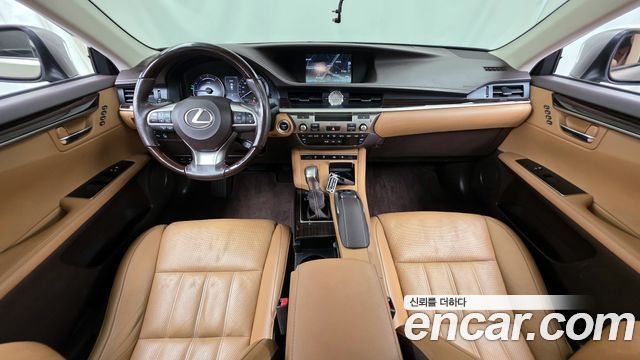 Лексус ES300h 2016 — миниатюра 7