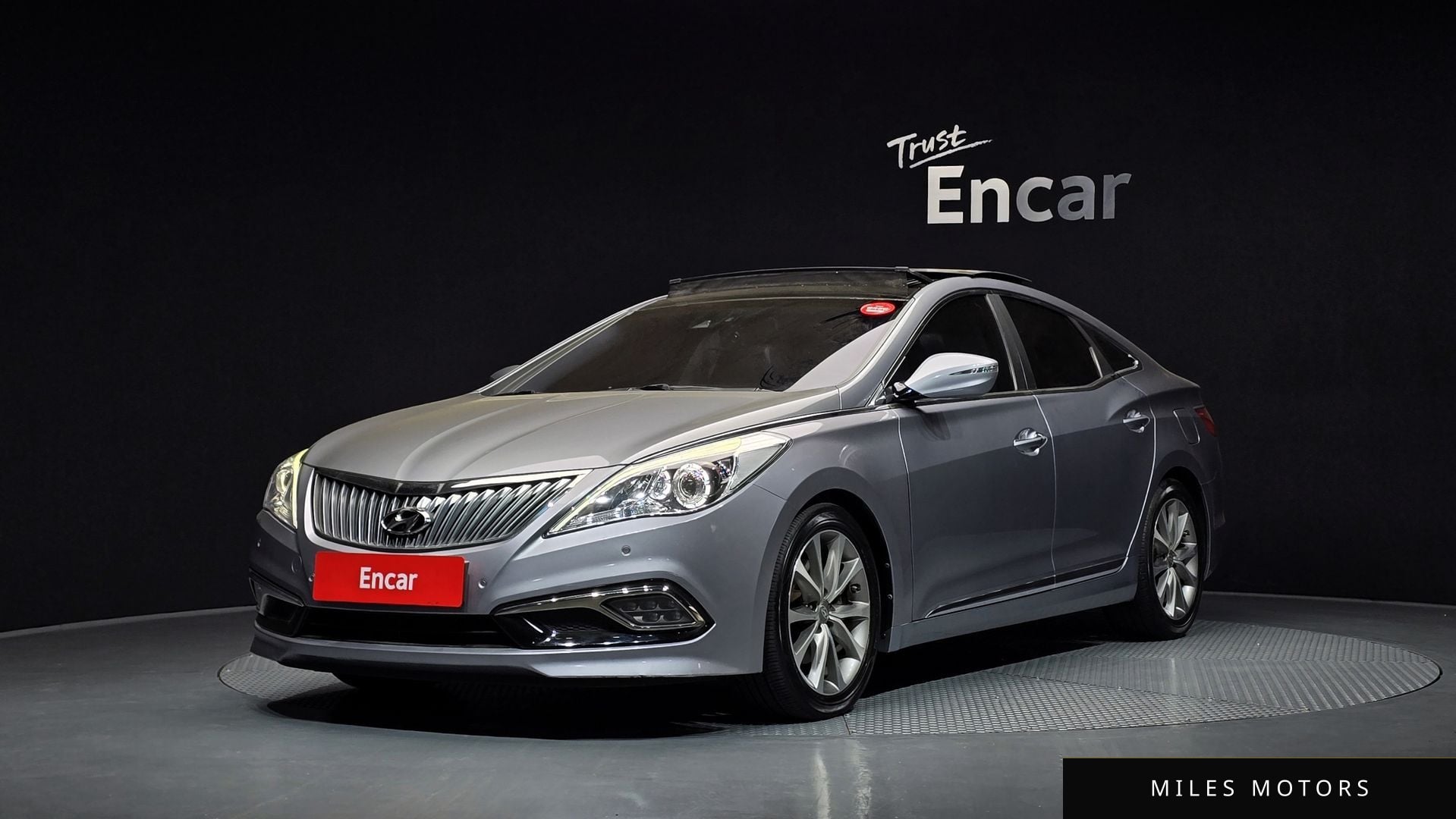 Hyundai Grandeur 2016 — фото 1 из 12