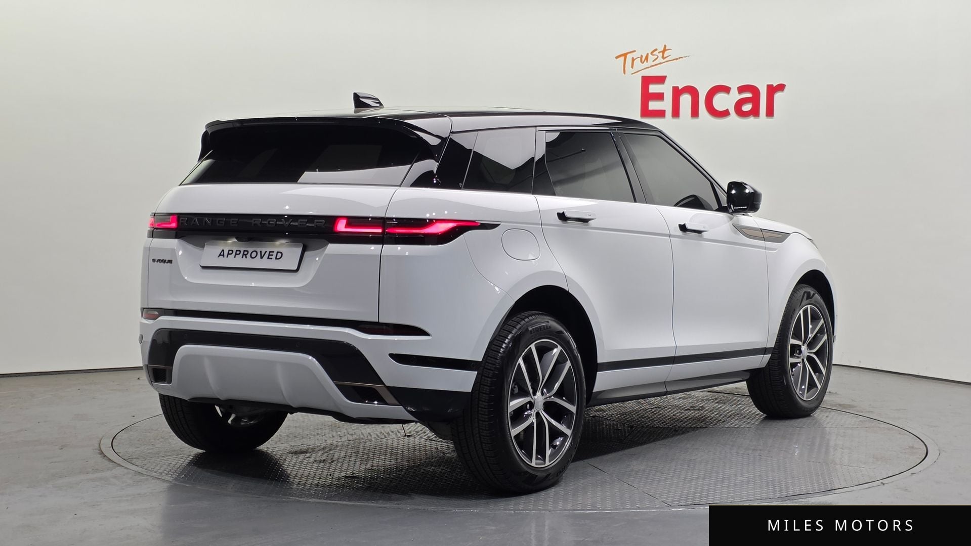Land Rover Range Rover Evoque 2025 — миниатюра 2