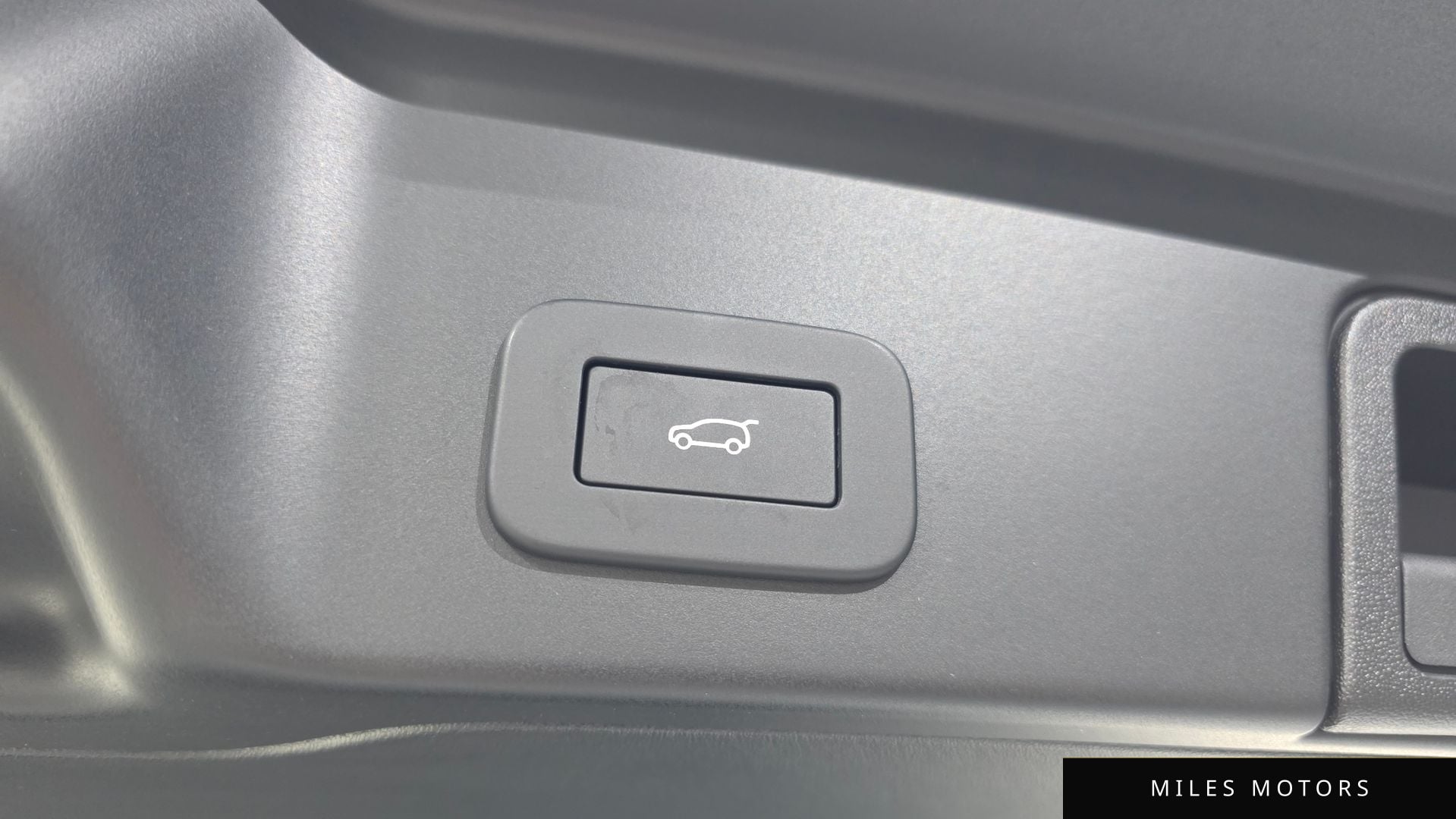 Land Rover Range Rover Evoque 2025 — миниатюра 20