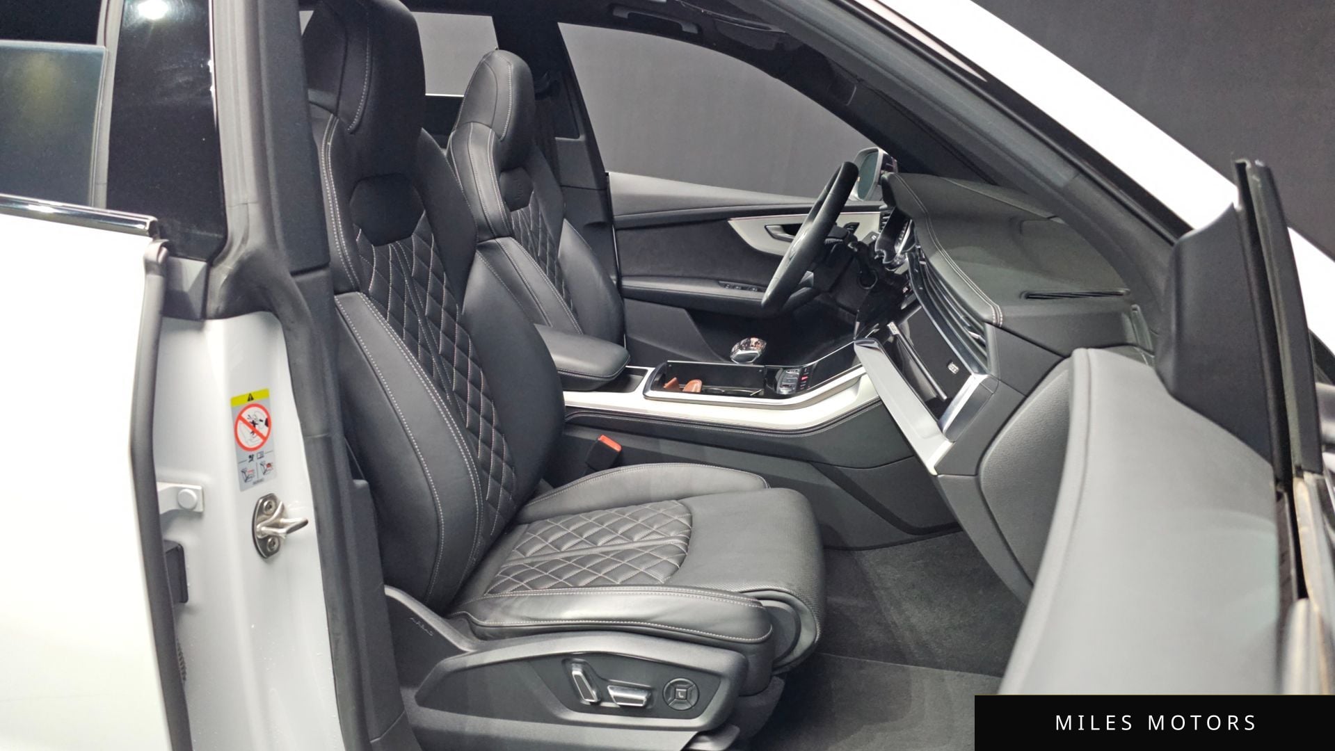 Audi Q8 (4M) 2023 — миниатюра 17