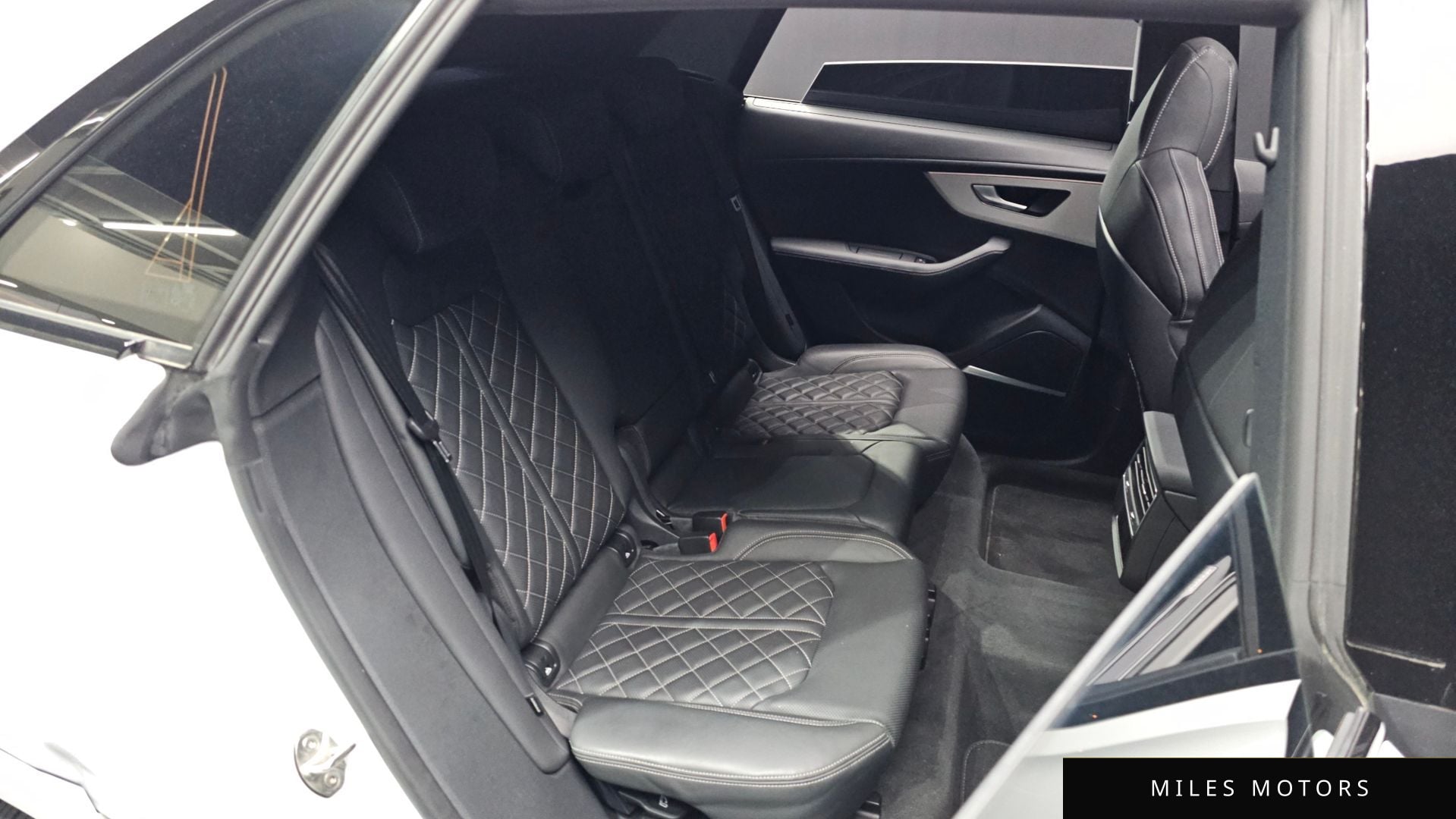 Audi Q8 (4M) 2023 — миниатюра 18
