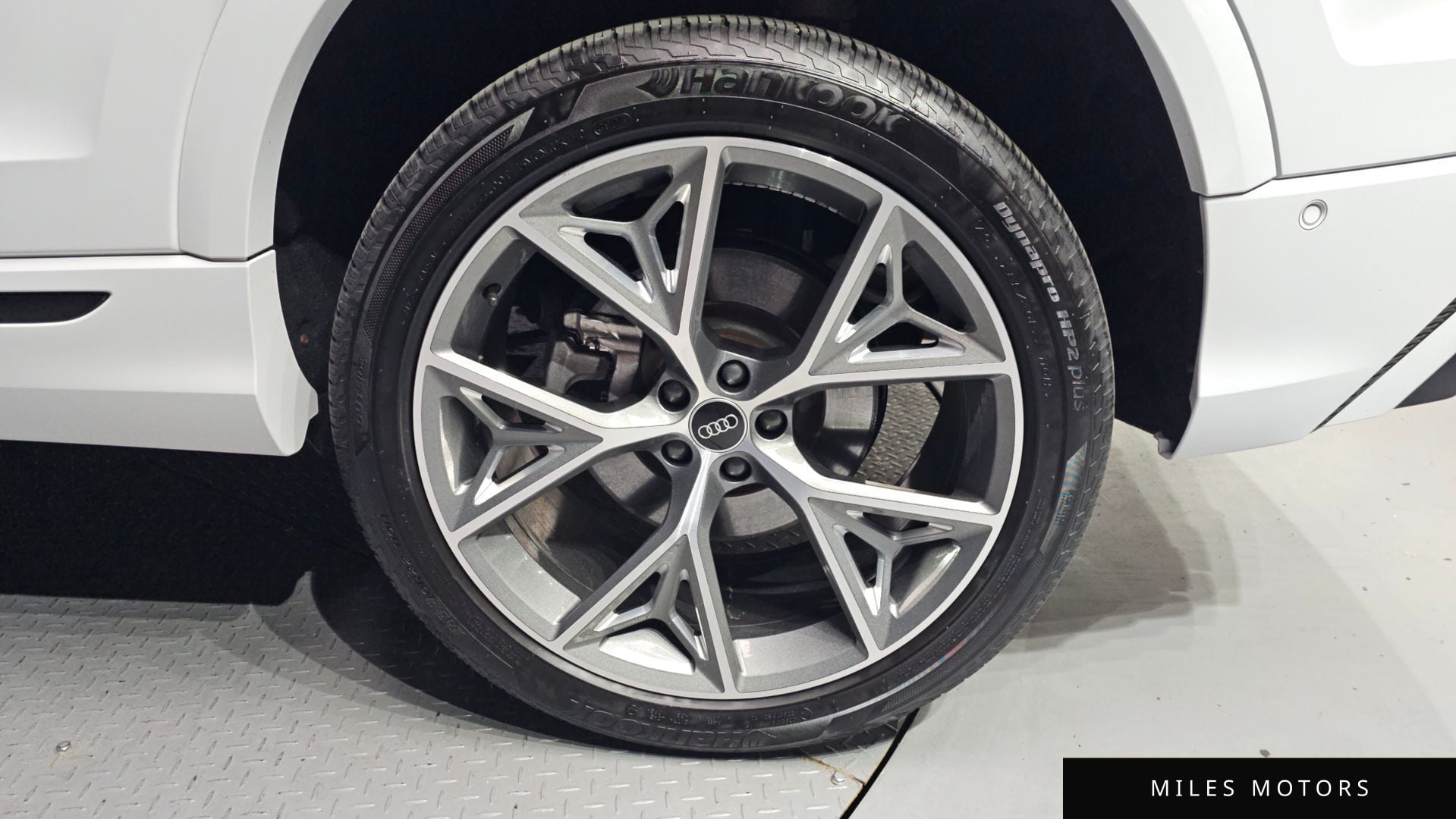 Audi Q8 (4M) 2023 — миниатюра 7