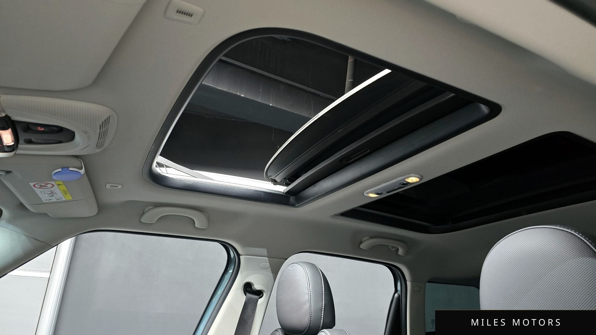MINI 쿠퍼 컨트리맨 2023 — миниатюра 25