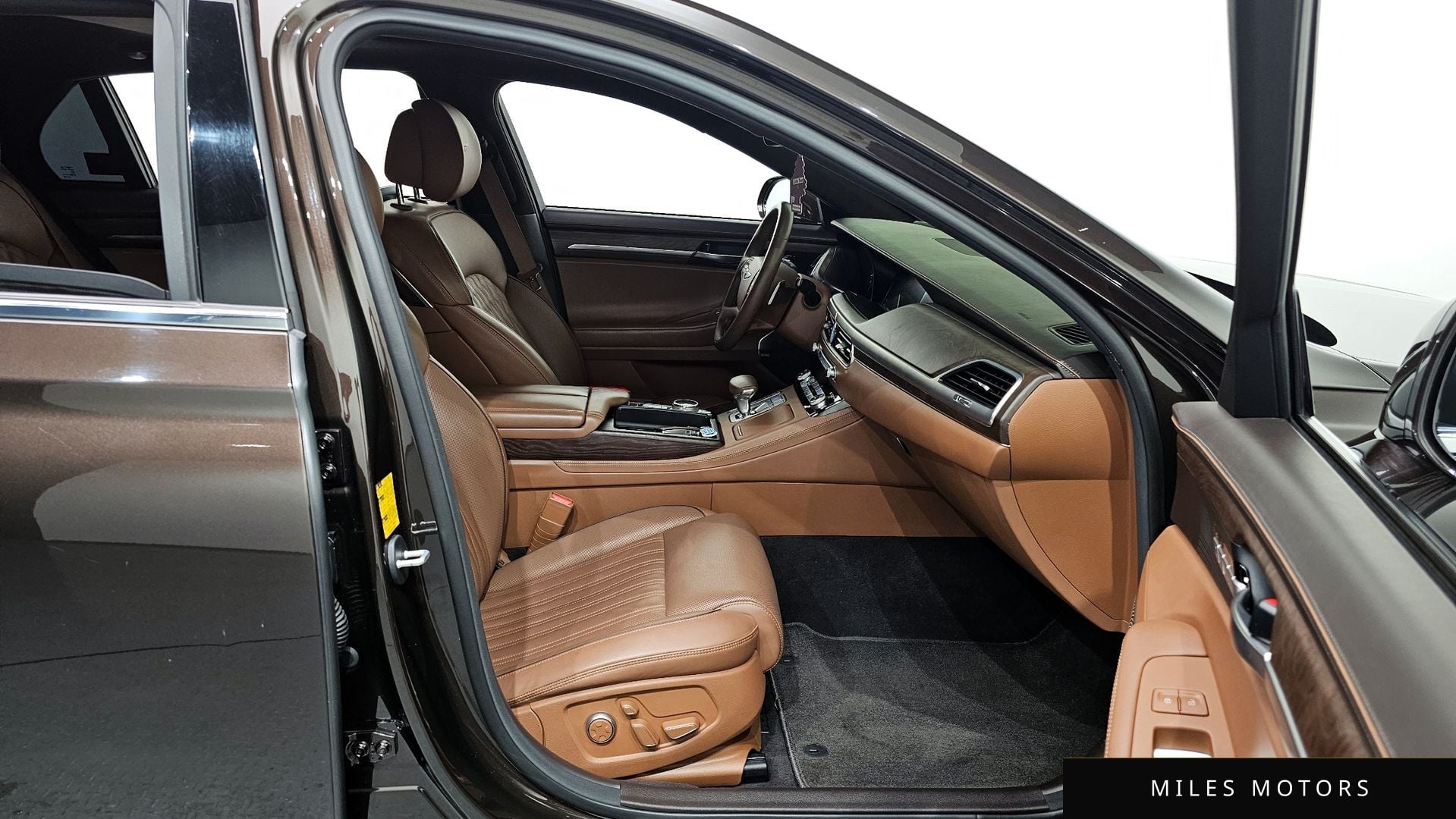Genesis G90 2019 — миниатюра 11