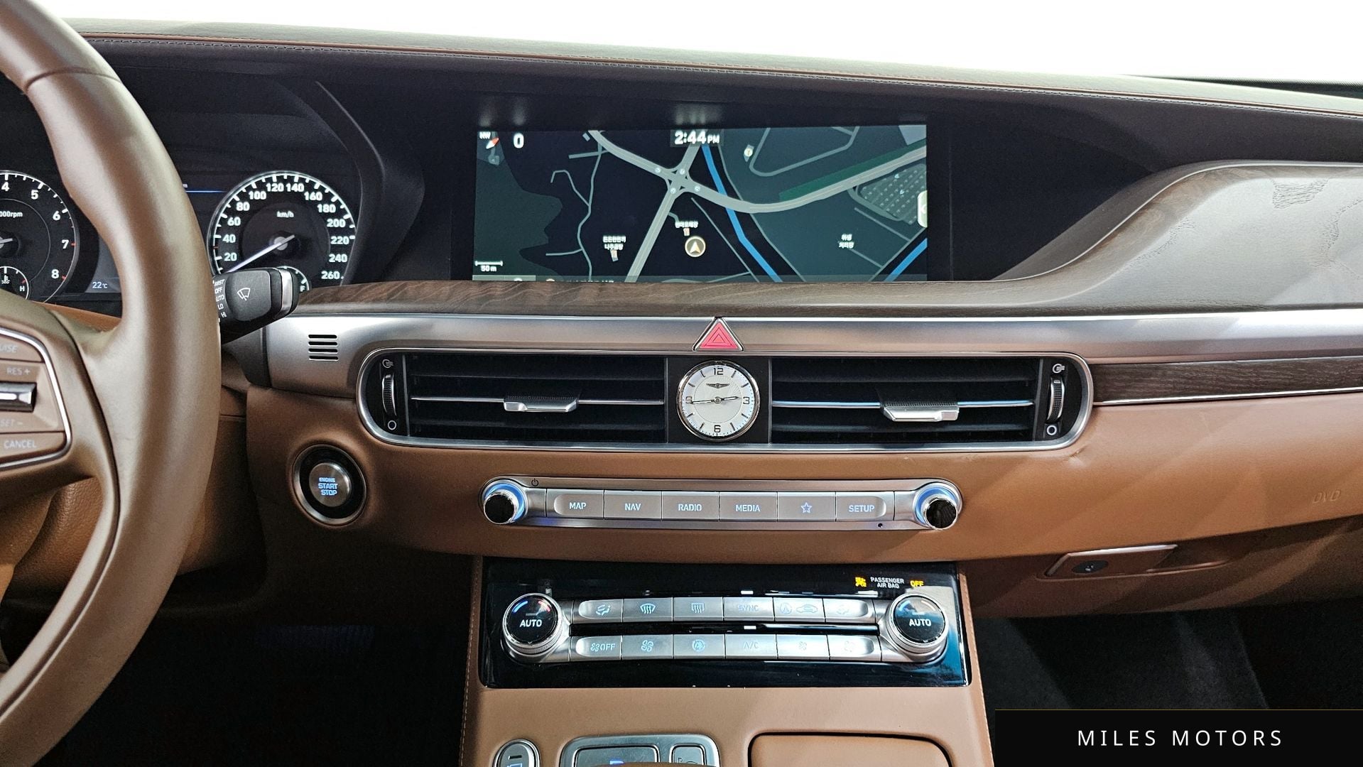 Genesis G90 2019 — миниатюра 14