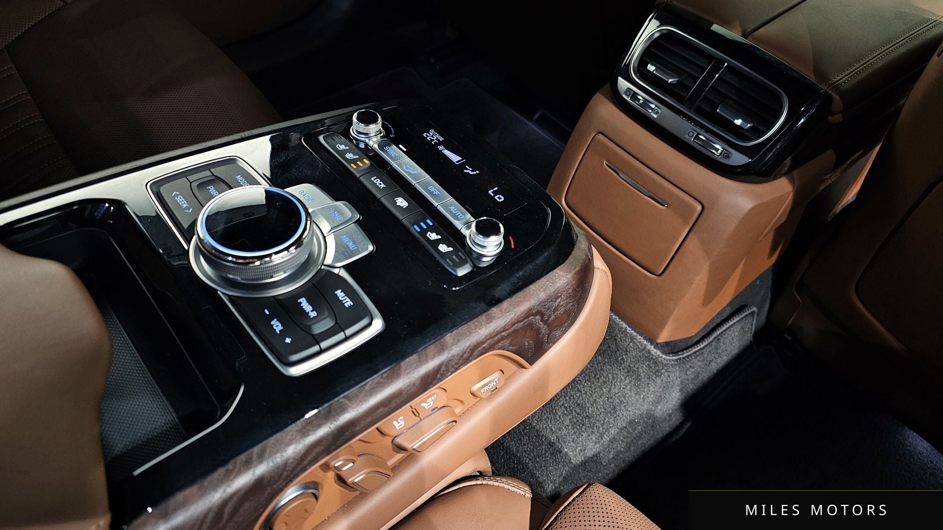 Genesis G90 2019 — миниатюра 18