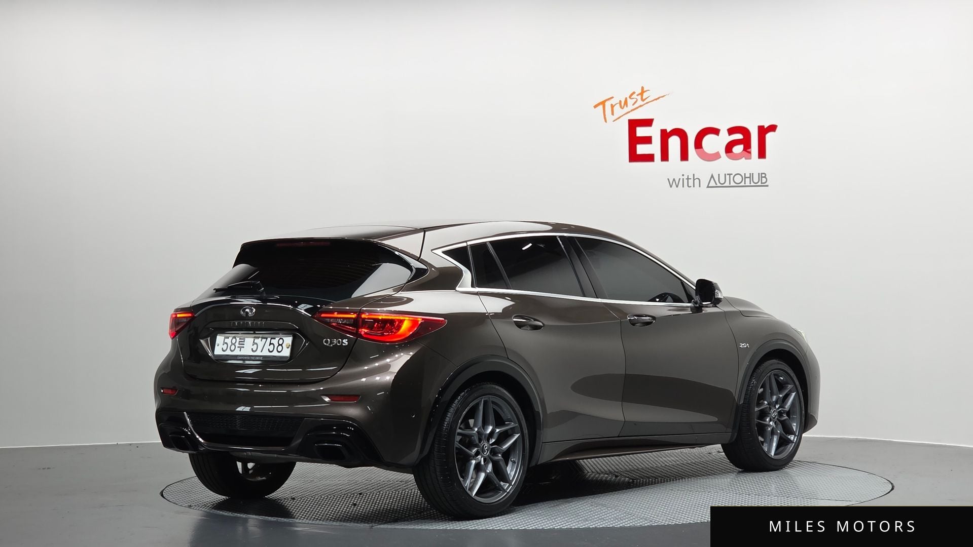 Infiniti Q30 2017 — миниатюра 2