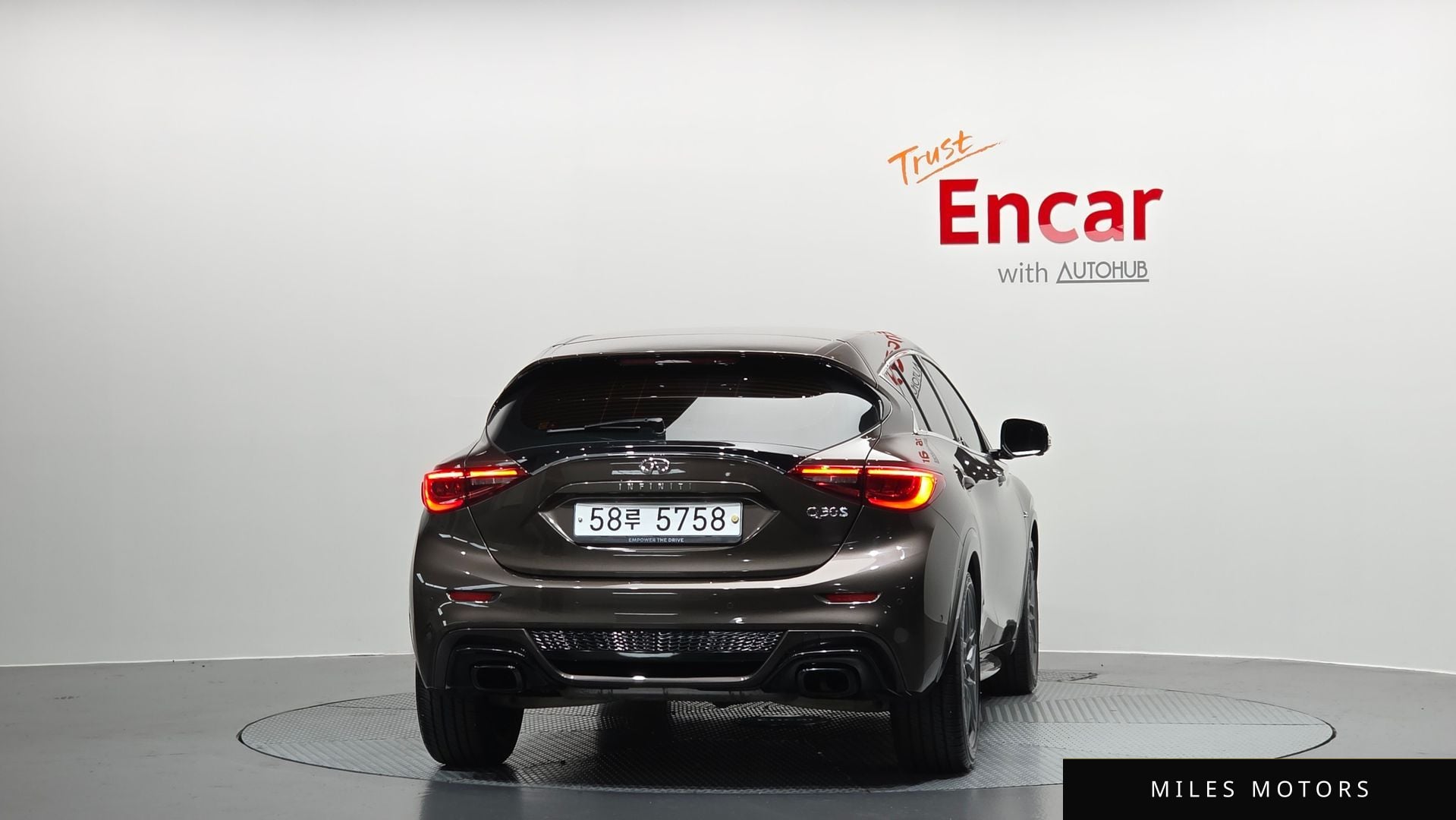 Infiniti Q30 2017 — миниатюра 4