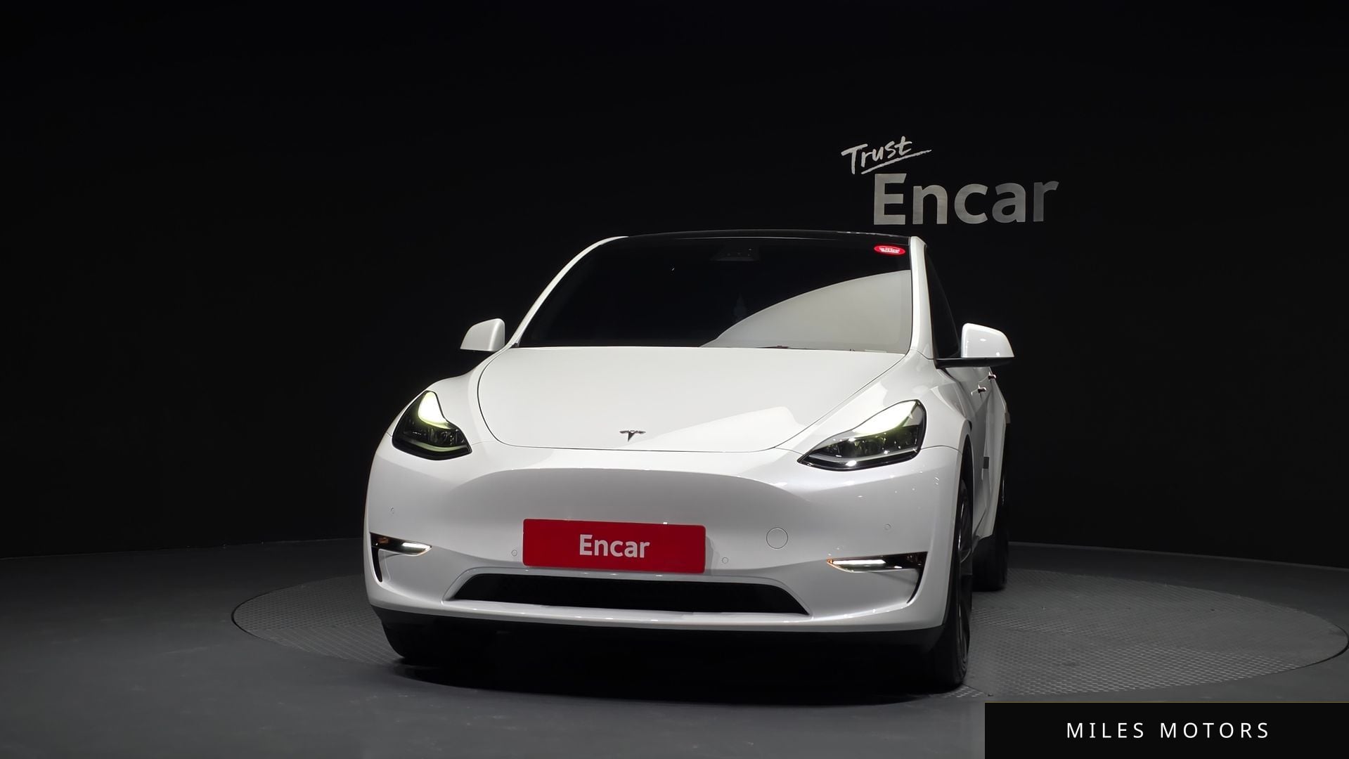 Tesla Model Y 2022 — миниатюра 3