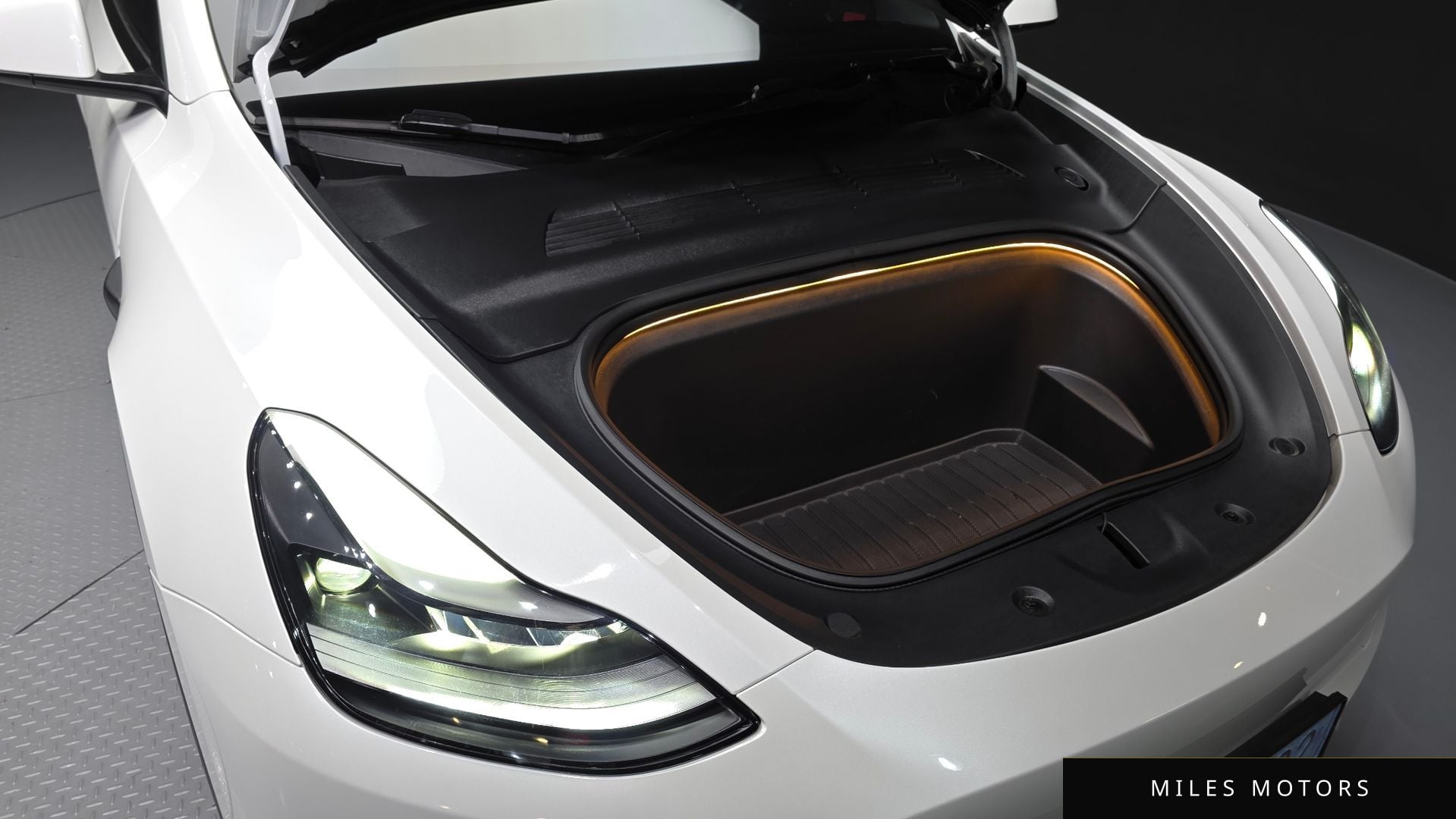 Tesla Model Y 2022 — миниатюра 6