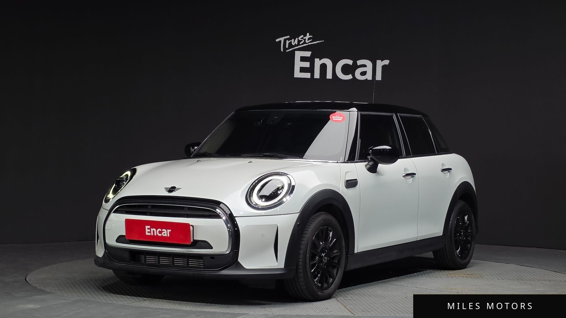 MINI Cooper 2024 — фото 1 из 12