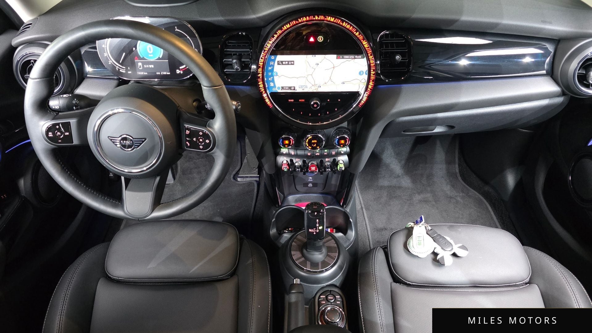 MINI Cooper 2024 — миниатюра 10