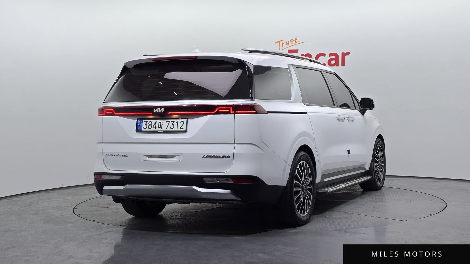 Kia Carnival 2021 — миниатюра 2