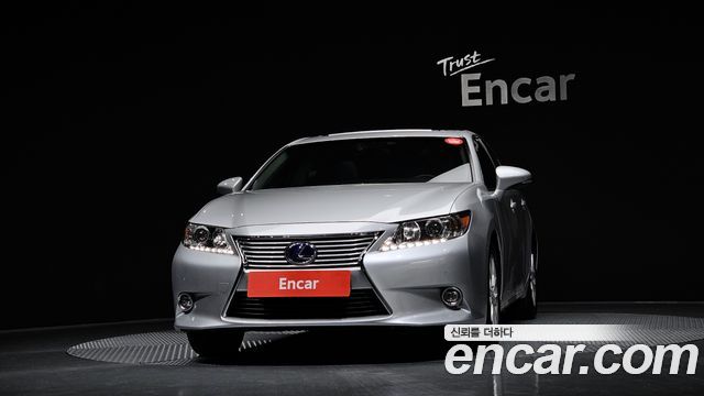 Лексус ES300h 2014 — миниатюра 3