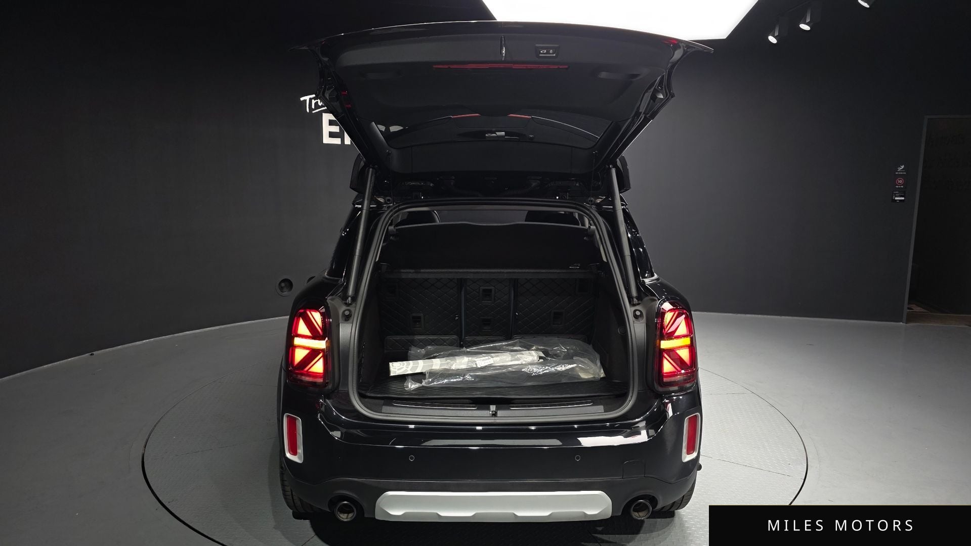 MINI 쿠퍼 S 컨트리맨 2023 — миниатюра 26