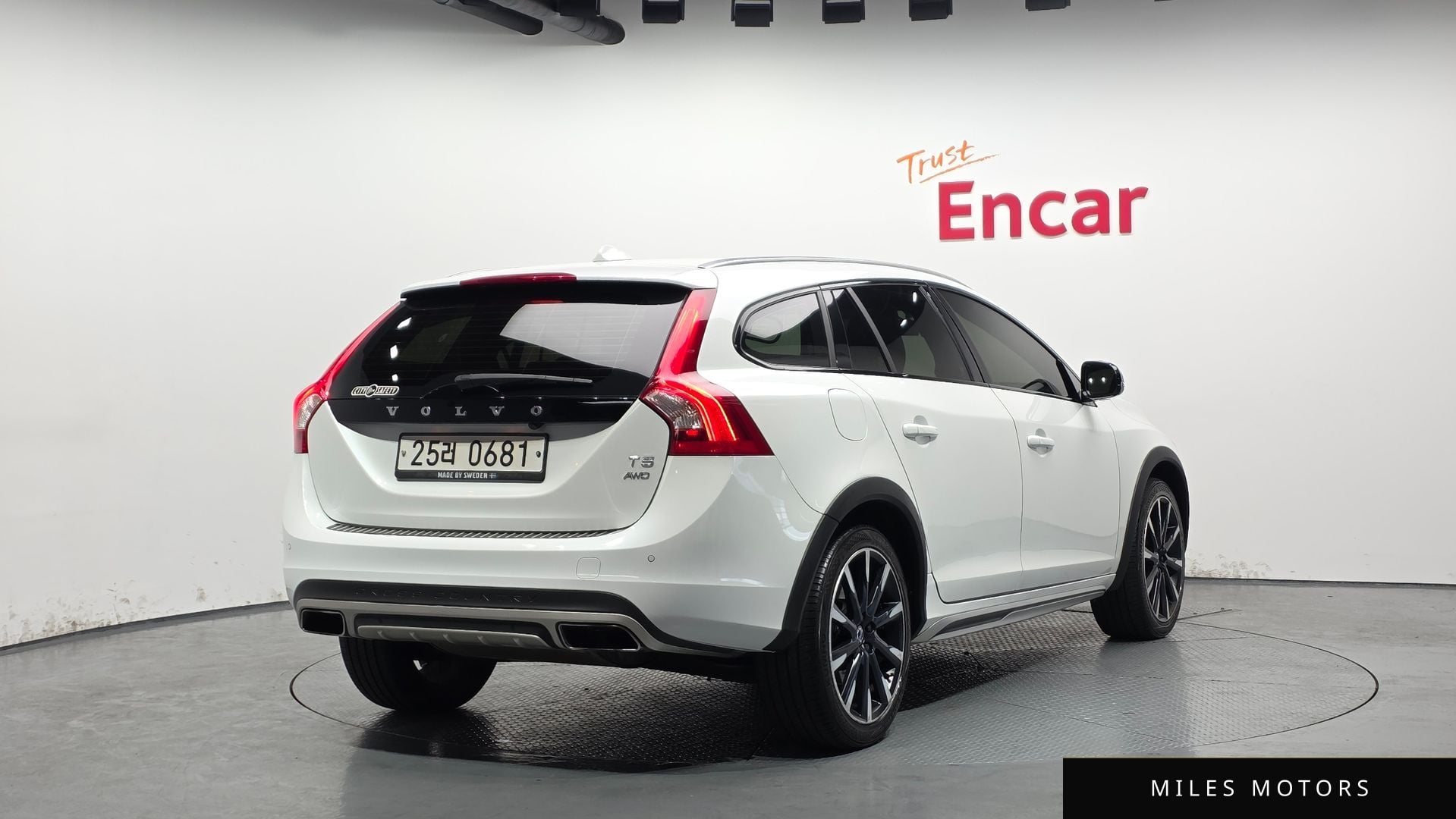 Volvo V60 크로스컨트리 2016 — миниатюра 2