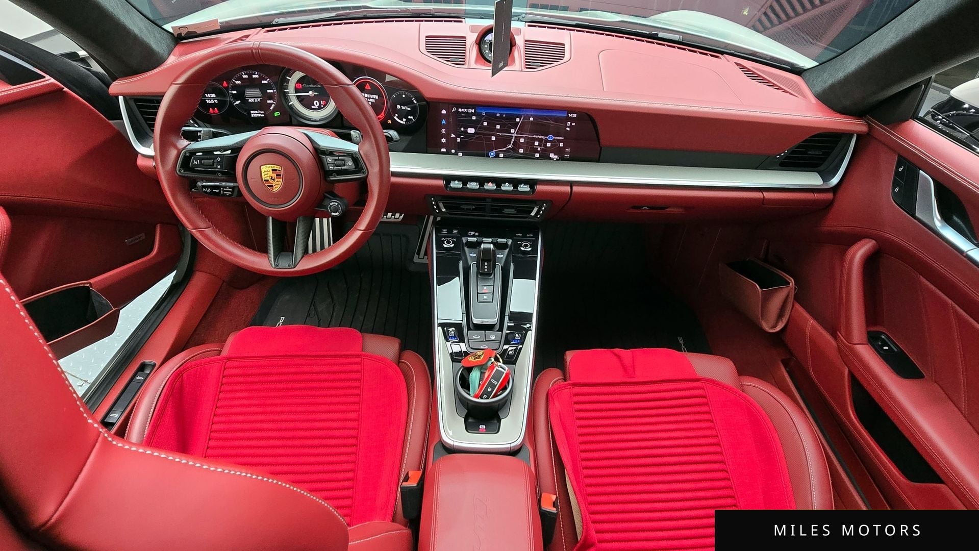 Porsche 911 (992) 2022 — миниатюра 7