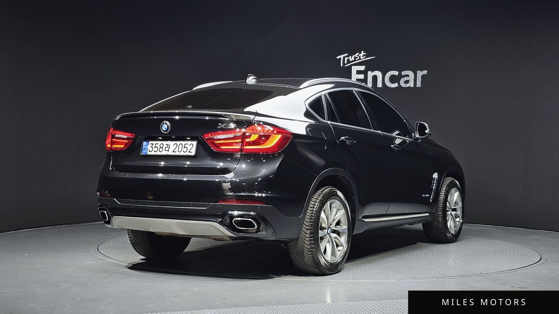 BMW X6 (F16) 2017 — миниатюра 2