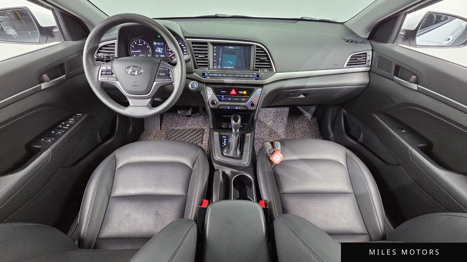 Hyundai AVANTE 2018 — миниатюра 10