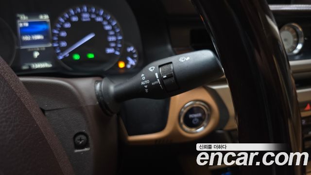 Лексус ES300h 2017 — миниатюра 16