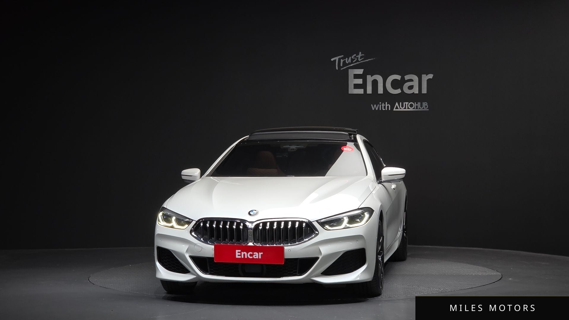 BMW 8 Series (G15) 2020 — миниатюра 3