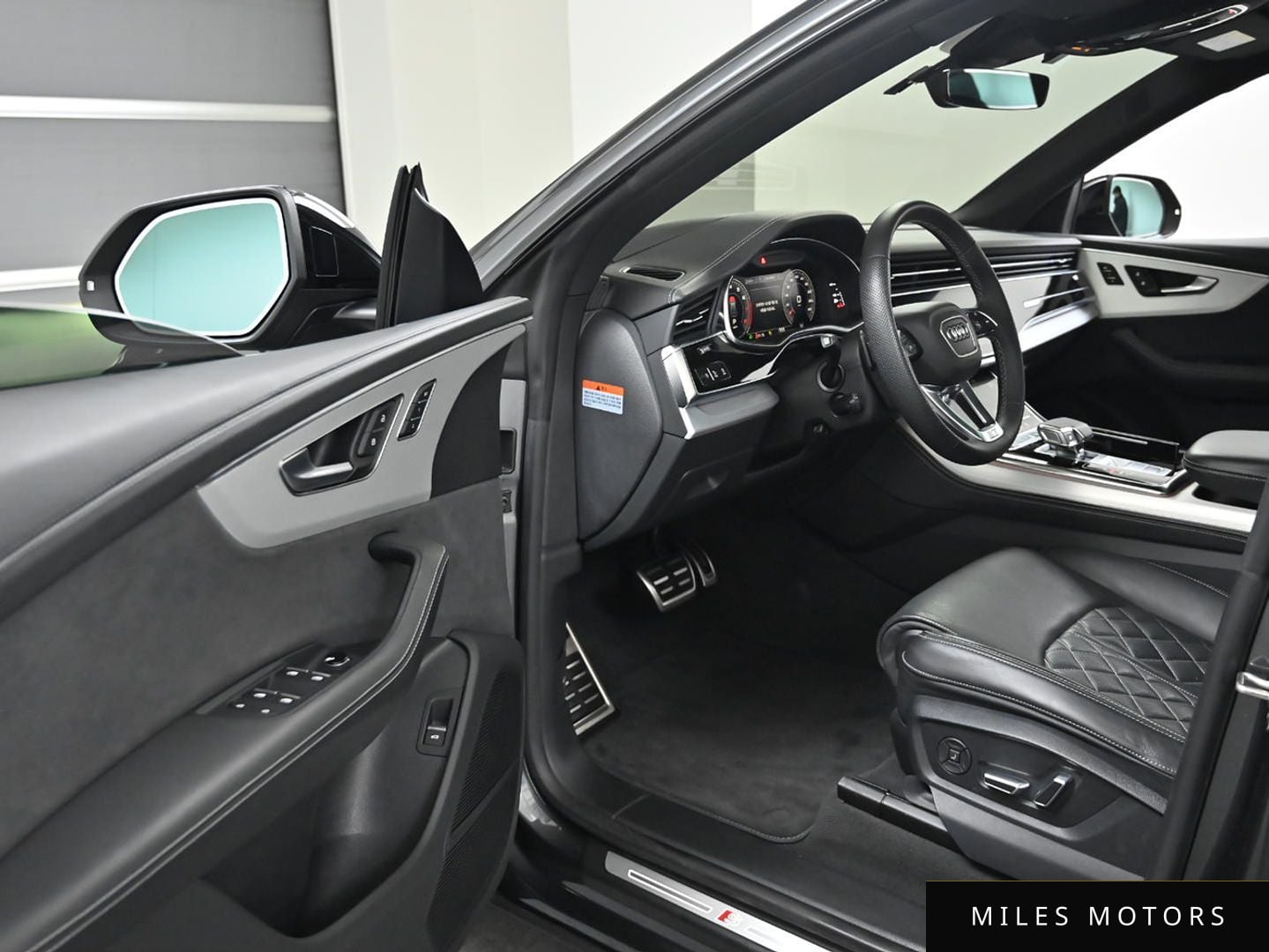 Audi Q8 (4M) 2023 — миниатюра 11