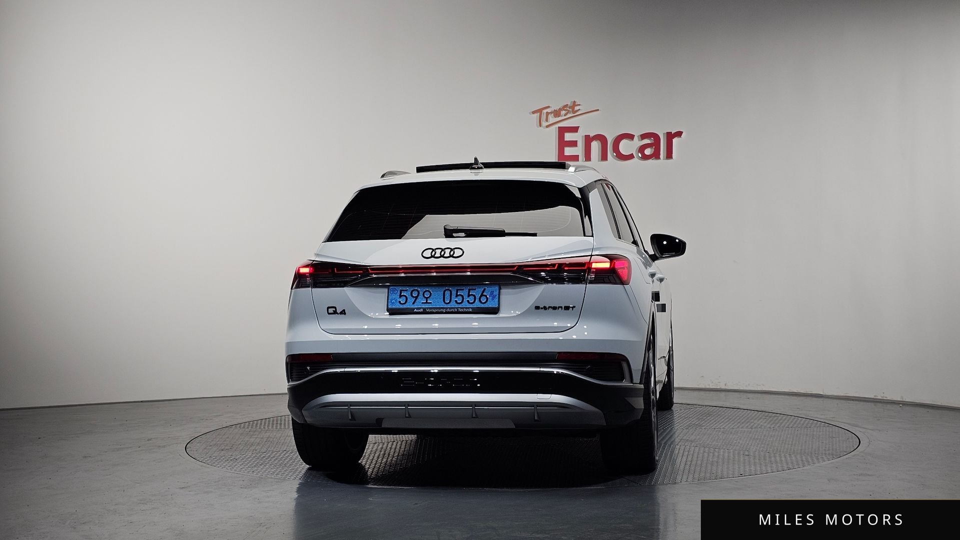 Audi Q4 e-tron 2025 — миниатюра 3