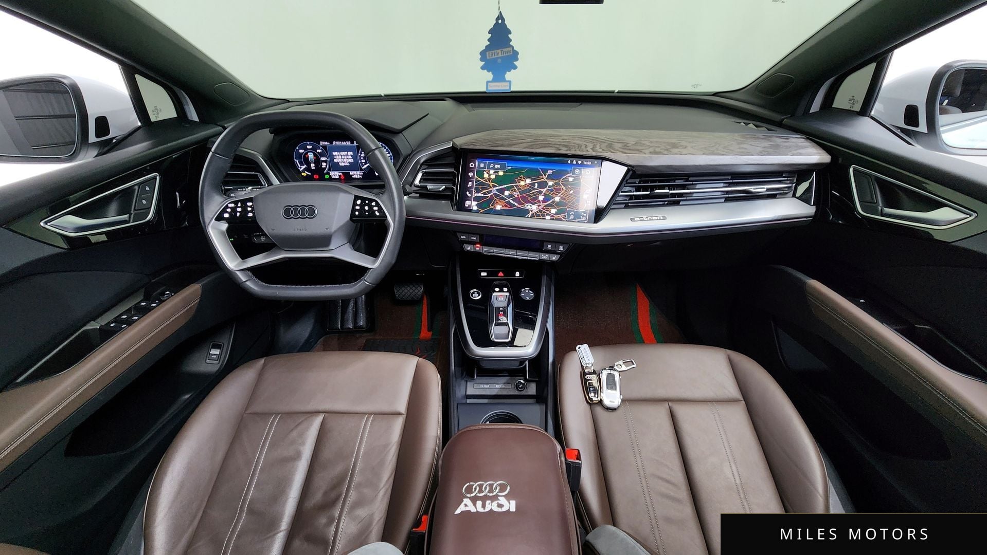 Audi Q4 e-tron 2025 — миниатюра 9