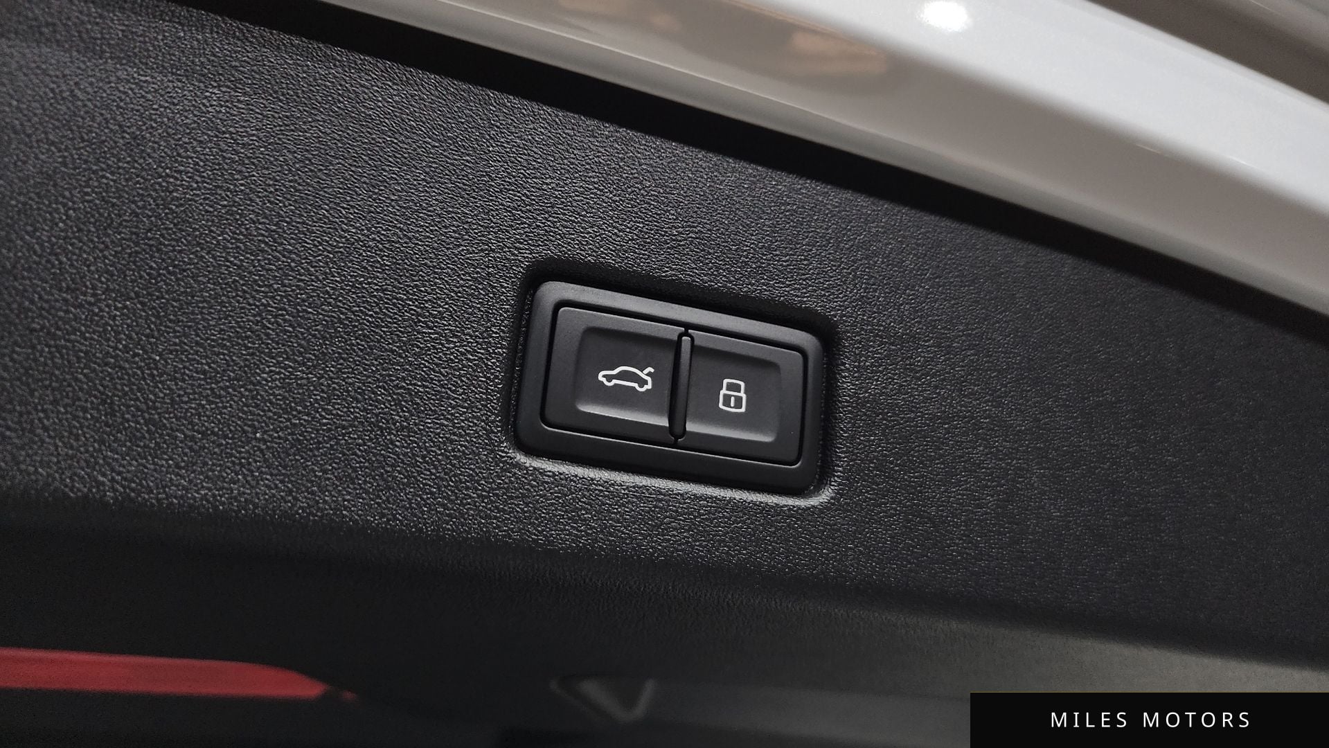 Audi Q4 e-tron 2025 — миниатюра 31