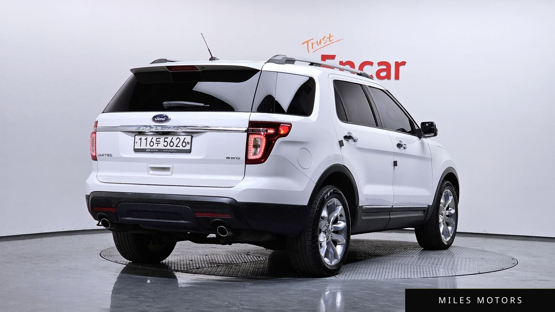 Ford Explorer 2014 — миниатюра 2