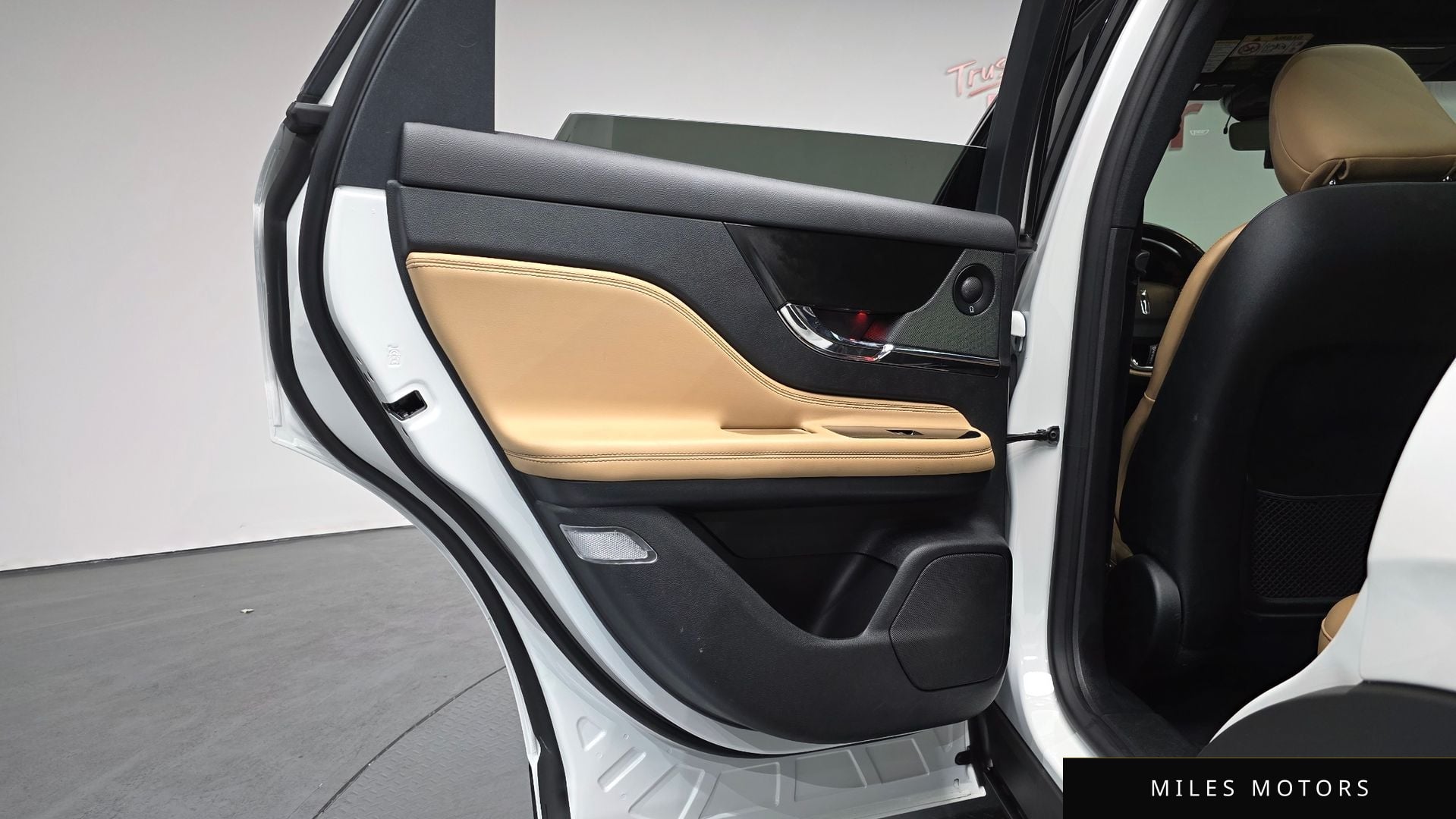 Lincoln 코세어 2022 — миниатюра 15