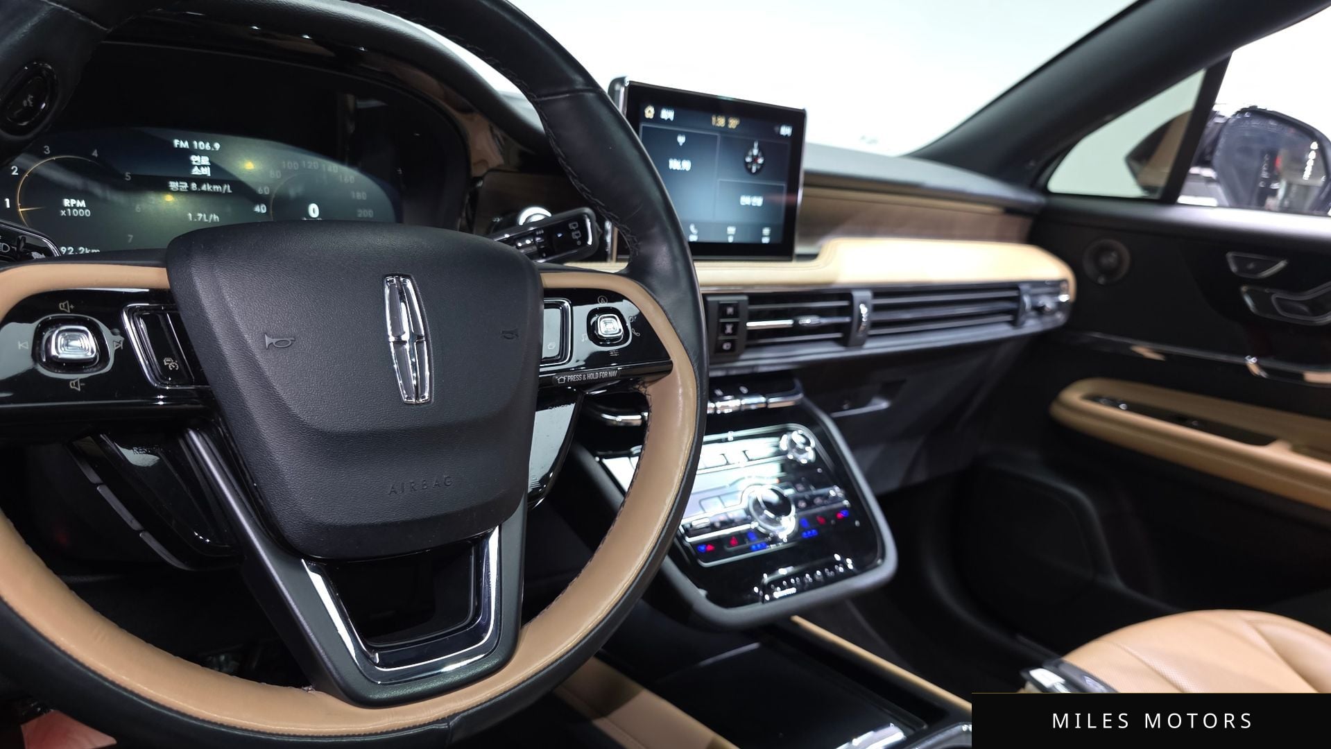 Lincoln 코세어 2022 — миниатюра 33